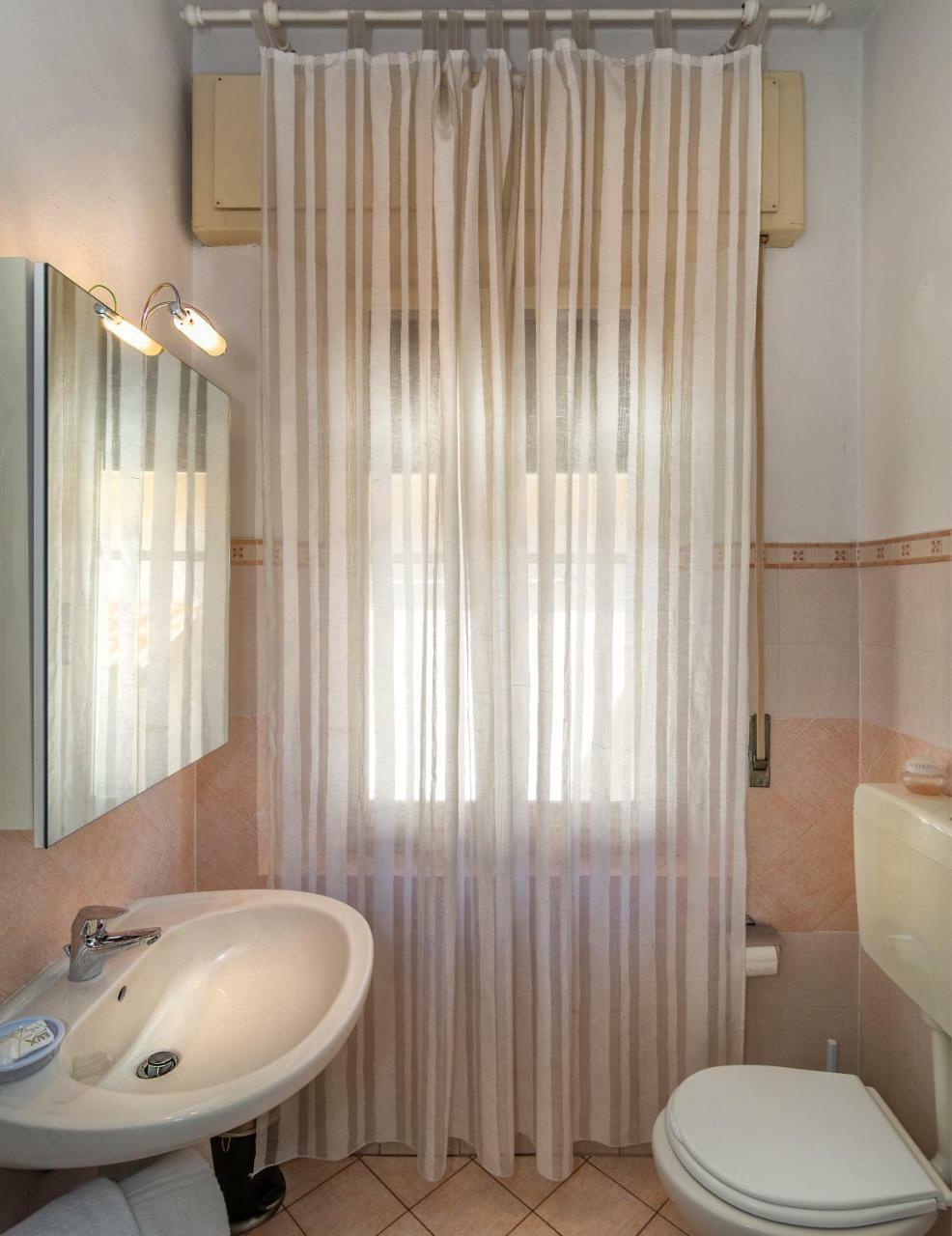 Affittacamere La Casa Di Ugo Ciglione ภายนอก รูปภาพ