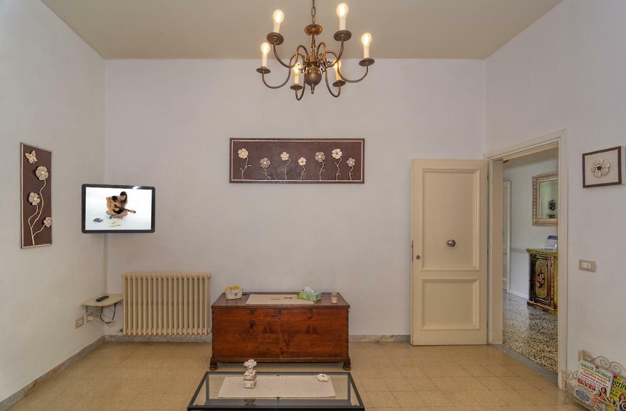 Affittacamere La Casa Di Ugo Ciglione ภายนอก รูปภาพ